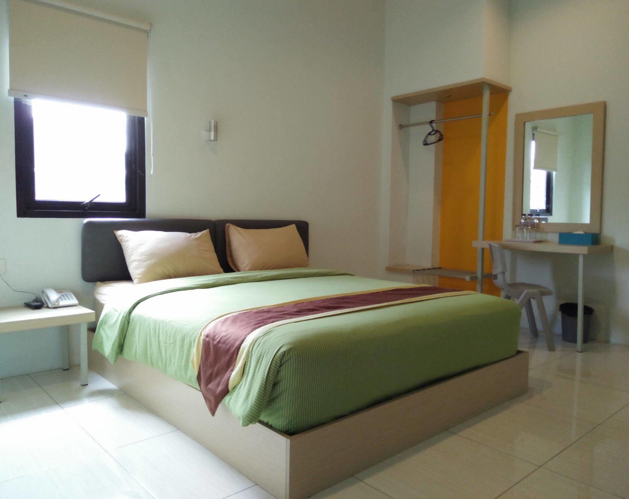 Sentra Inn Bandung Zewnętrze zdjęcie