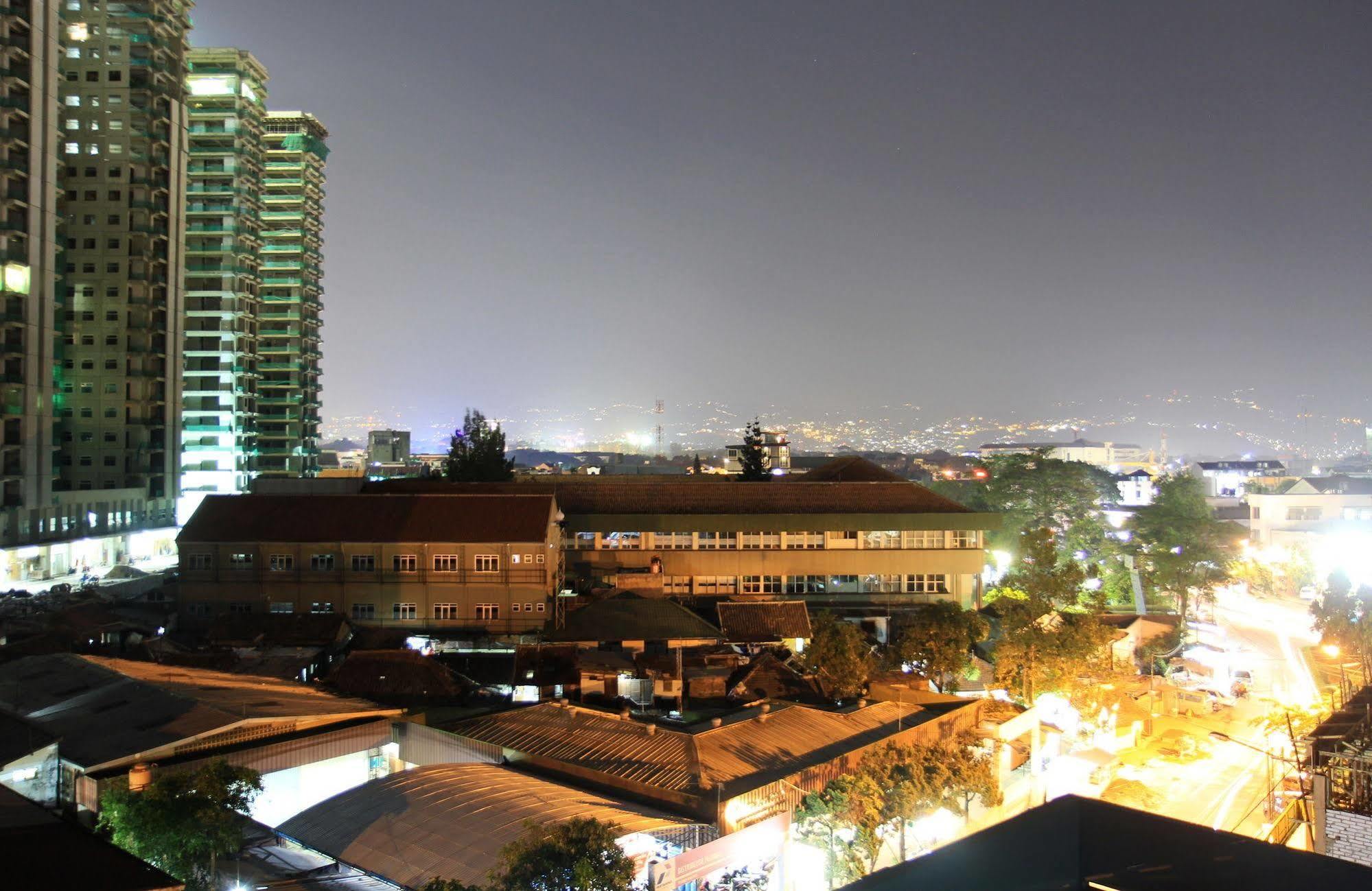 Sentra Inn Bandung Zewnętrze zdjęcie